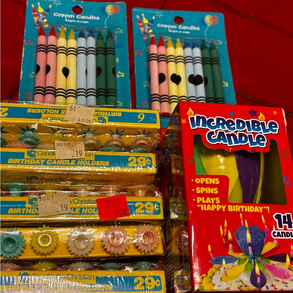 NWT/Sealed in box Vintage Candle holders Crayon Candles/Musical Spinning Candle.